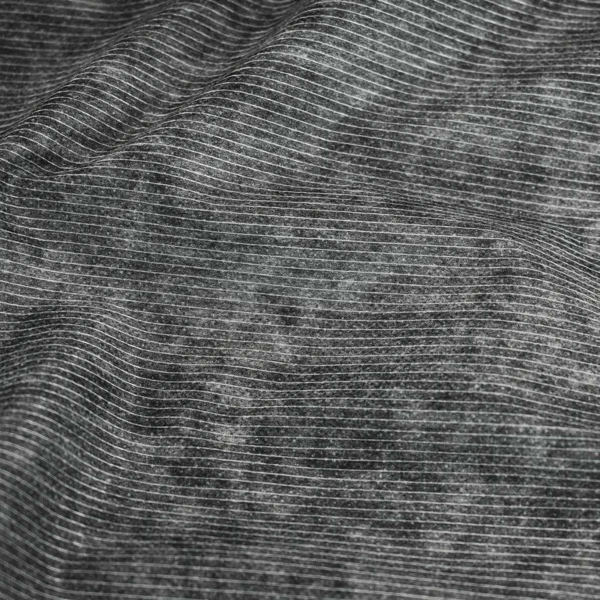 Tisséless Charcoal transparent non woven fusible interfacing 42 g/m²