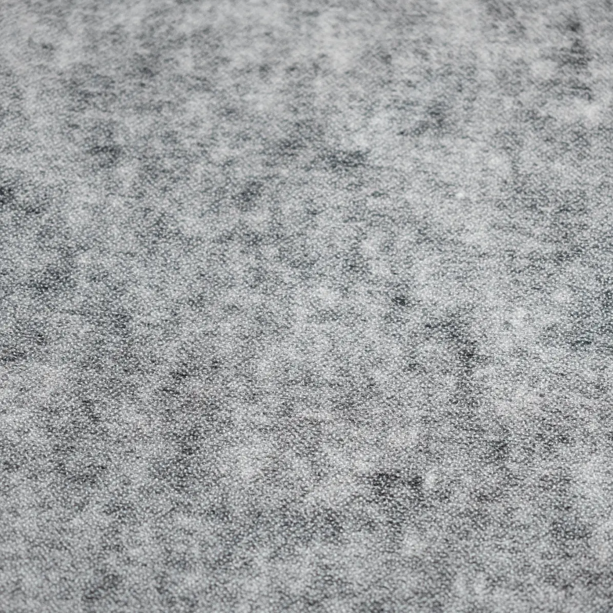 Tisséless White fusible semi-transparent non woven interfacing 25 g/m²